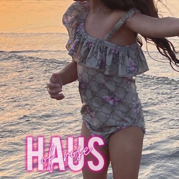 Butterfly one piece swimsuit - Picture 2 of 2